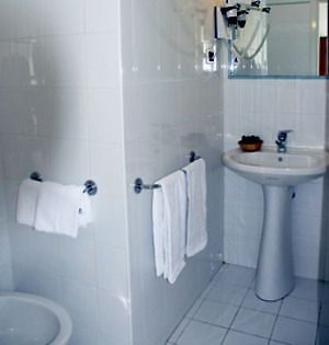 רומא Hotel Fiorini מראה חיצוני תמונה